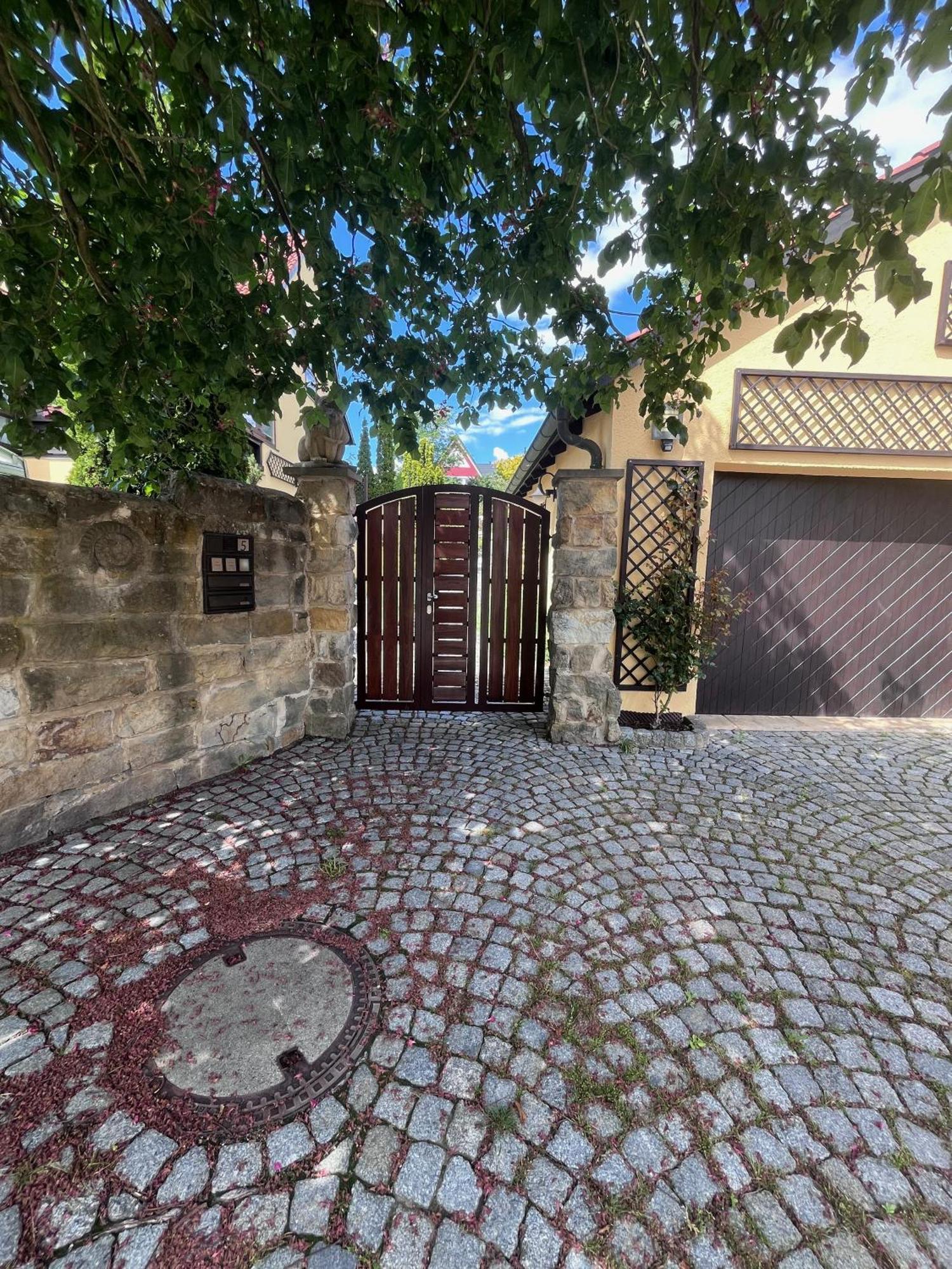 Ferienoase In Der Bierstadt Radeberg Bei Dresden エクステリア 写真