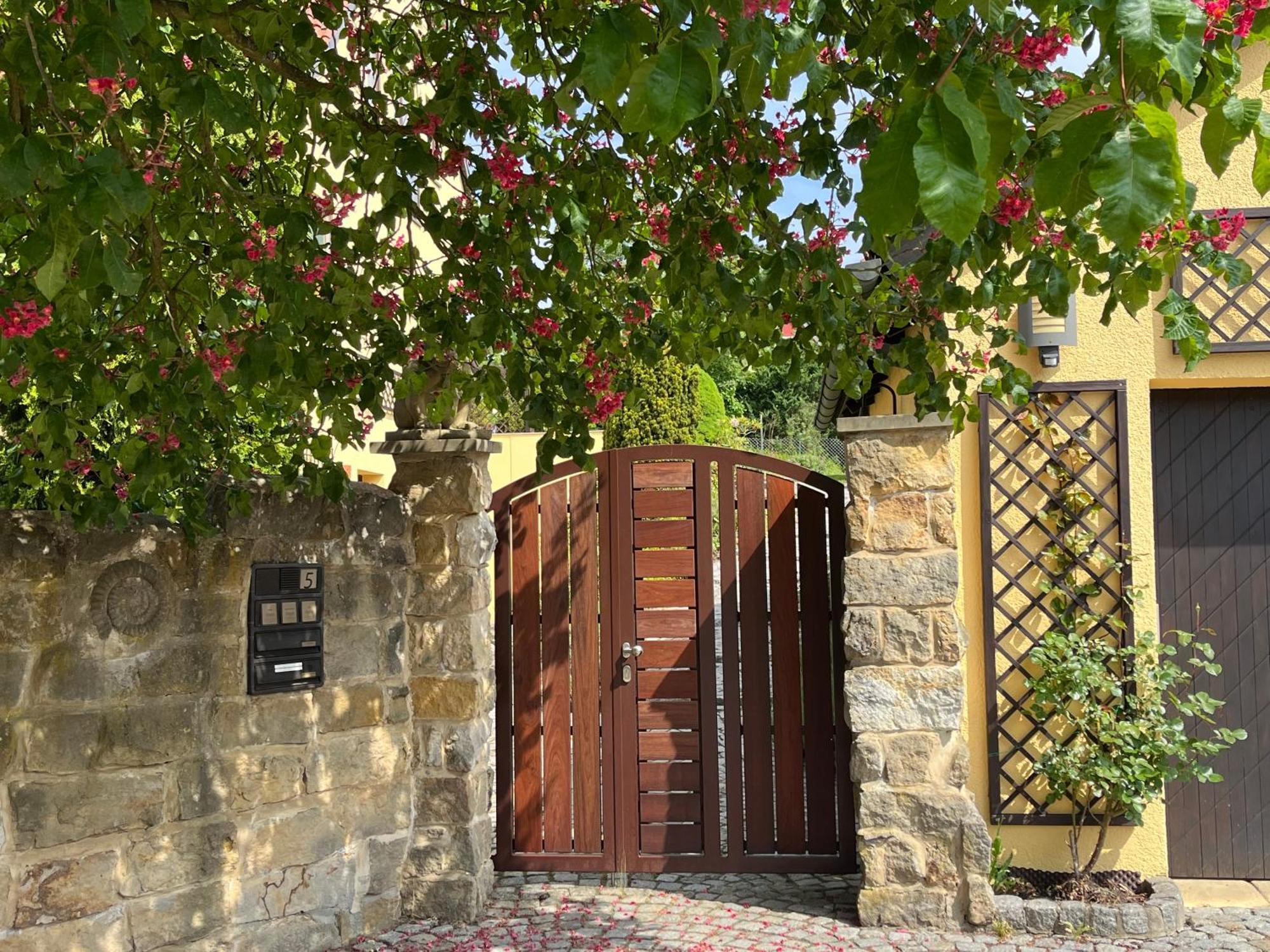 Ferienoase In Der Bierstadt Radeberg Bei Dresden エクステリア 写真